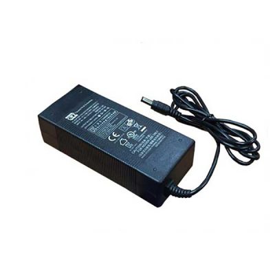 آداپتور 12 ولت 6 آمپر رومیزی پلاستیکی